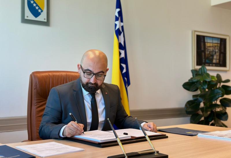 Zamjenik ministra financija i trezora BiH Muhamed Hasanović - Još 4.173.000 KM za lokalne izbore 